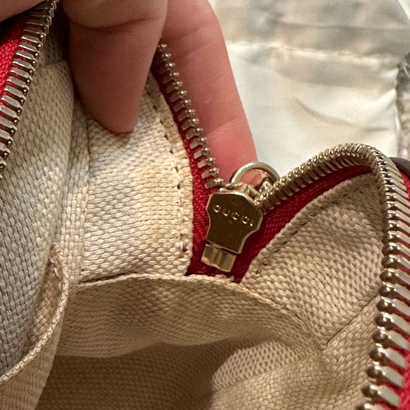 SOLD Gucci Red Camera Bag - Picture 14 of 17